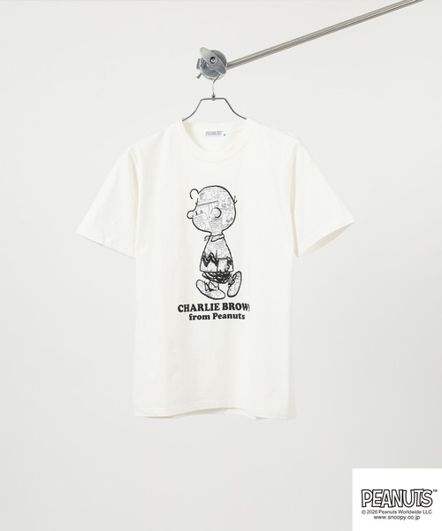 PEANUTS(ピーナッツ)の「PEANUTS コミック柄プリント天竺半袖Tシャツ(Tシャツ/カットソー・メンズ・クリーム/ホワイト系その他/ネイビー/ブラック/ピンクベージュ/オフホワイト・LL/L/M)」の7枚目の写真