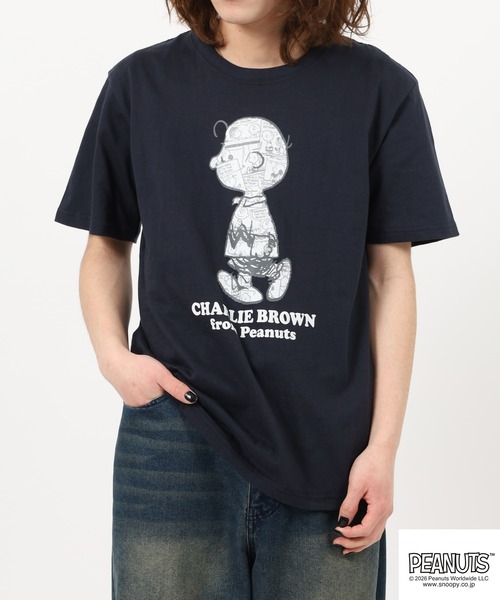 PEANUTS(ピーナッツ)の「PEANUTS コミック柄プリント天竺半袖Tシャツ(Tシャツ/カットソー・メンズ・クリーム/ホワイト系その他/ネイビー/ブラック/ピンクベージュ/オフホワイト・LL/L/M)」の22枚目の写真