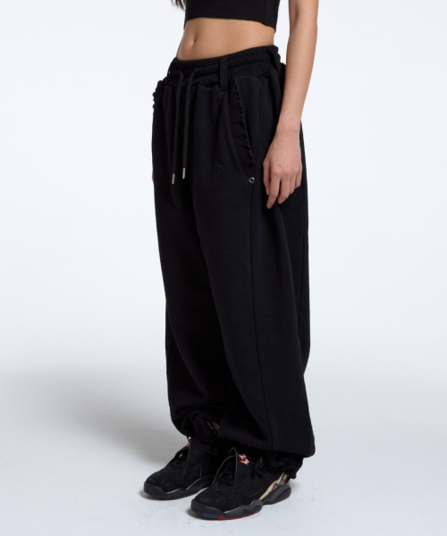CONY(コール アウト ニューイヤー)の「WASHED RUFFLE HOODIE ZIP-UP / BLACK(その他パンツ・レディース・その他・OS)」の1枚目の写真