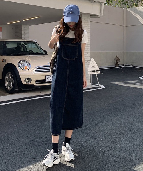 &soiree(アンドソワレ)の「フロントポケットタイトデニムジャンパースカート(ジャンパースカート・レディース・インディゴブルー・X-LARGE/LARGE/MEDIUM/SMALL)」の2枚目の写真