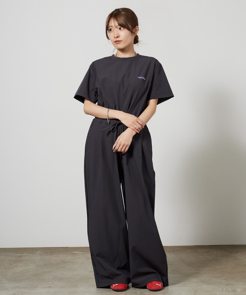 THOUSAND MILE(サウザンドマイル)の「THOUSAND MILE/サウザンドマイル SHORT SLEEVE ALL IN ONE ロゴ刺繍 ショートスリーブオールインワン 2026年 夏 夏服(つなぎ/オールインワン・レディース・ブラック/チャコール・FREE)」の10枚目の写真