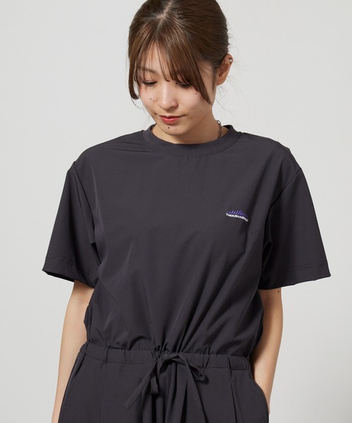 THOUSAND MILE(サウザンドマイル)の「THOUSAND MILE/サウザンドマイル SHORT SLEEVE ALL IN ONE ロゴ刺繍 ショートスリーブオールインワン 2026年 夏 夏服(つなぎ/オールインワン・レディース・ブラック/チャコール・FREE)」の14枚目の写真