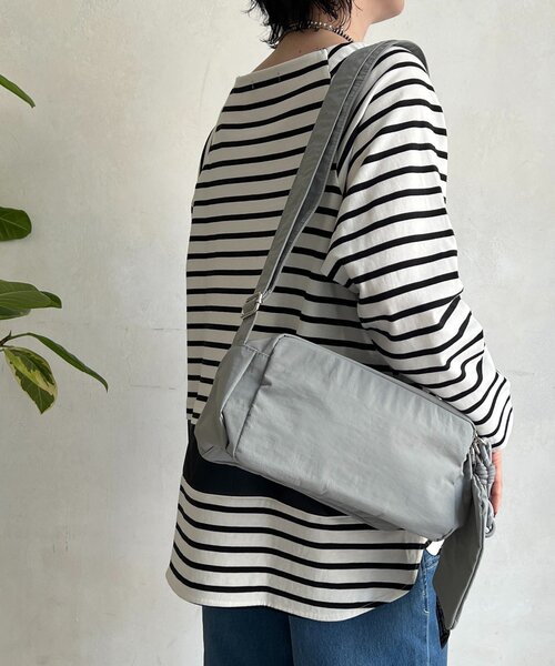 un dix cors（アンディコール）の「サイドショルダーバッグ（トートバッグ・レディース・ブラック/グレー/ベージュ・FREE）」の2枚目の写真