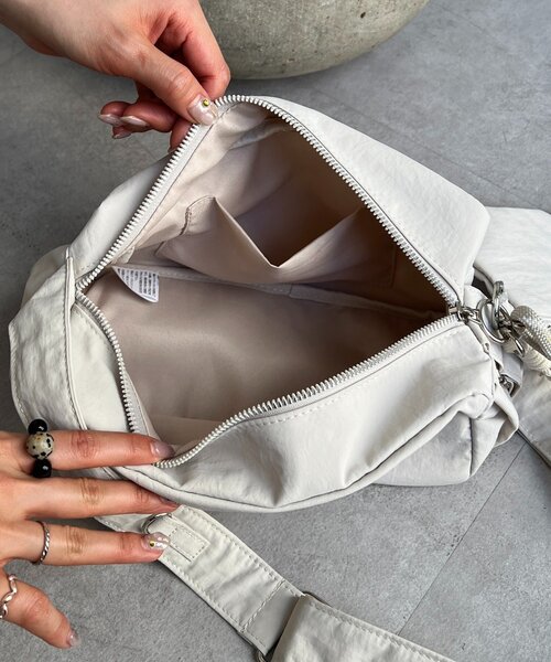 un dix cors（アンディコール）の「サイドショルダーバッグ（トートバッグ・レディース・ブラック/グレー/ベージュ・FREE）」の12枚目の写真