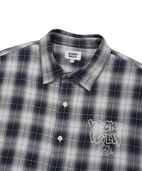 Wacky WiLLy（ワッキーウィリー）の「EMBROIDERED GRAPHIC CHECK LONG SLEEVE SHIRT（シャツ/ブラウス・メンズ・ネイビー/ピンク・SMALL/MEDIUM/LARGE）」の18枚目の写真