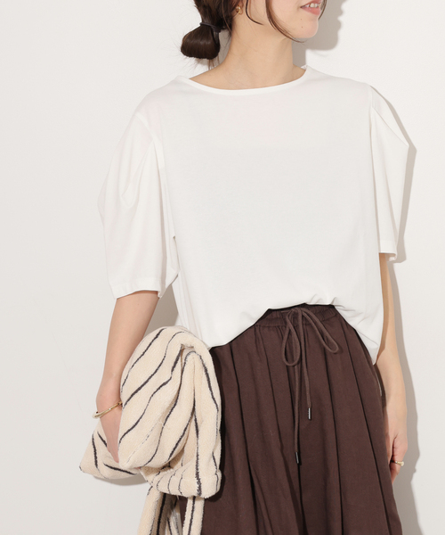 JOURNAL STANDARD relume（ジャーナルスタンダード　レリューム）の「タックデザインスリーブプルオーバー（Tシャツ/カットソー・レディース・ブラック/ホワイト/ネイビー・FREE）」の16枚目の写真