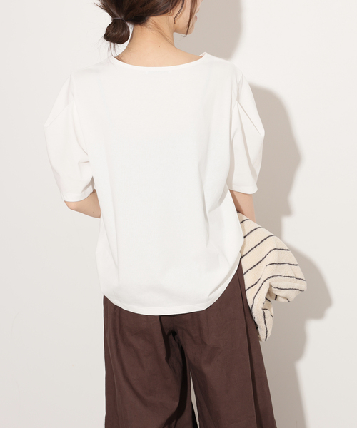 JOURNAL STANDARD relume（ジャーナルスタンダード　レリューム）の「タックデザインスリーブプルオーバー（Tシャツ/カットソー・レディース・ブラック/ホワイト/ネイビー・FREE）」の18枚目の写真