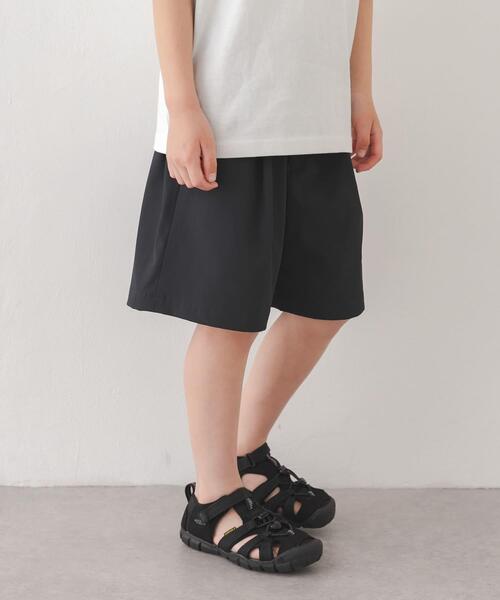 URBAN RESEARCH DOORS(アーバンリサーチドアーズ)の「『150サイズあり』『親子リンク』『UR TECH』サマシェアショーツ(KIDS)(その他パンツ・キッズ・チャコールグレー/グリーン・135/150/120)」の2枚目の写真