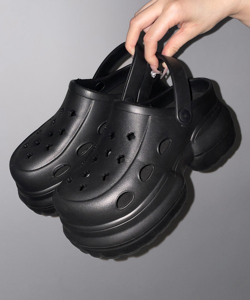 me+em select(ミームセレクト)の「厚底クロッグサンダル / Platform clog sandals(サンダル・レディース・ブラック/アイボリー・LARGE/MEDIUM/SMALL)」の5枚目の写真
