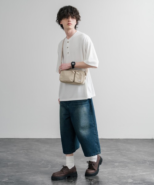 THE NORTH FACE(ザノースフェイス)の「THE NORTH FACE URBAN 2POCKET CROSS BAG 2ポケットクロスバッグ(ショルダーバッグ・メンズ・ライトベージュ/ブラック・FREE)」の12枚目の写真
