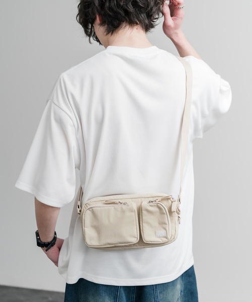 THE NORTH FACE(ザノースフェイス)の「THE NORTH FACE URBAN 2POCKET CROSS BAG 2ポケットクロスバッグ(ショルダーバッグ・メンズ・ライトベージュ/ブラック・FREE)」の10枚目の写真