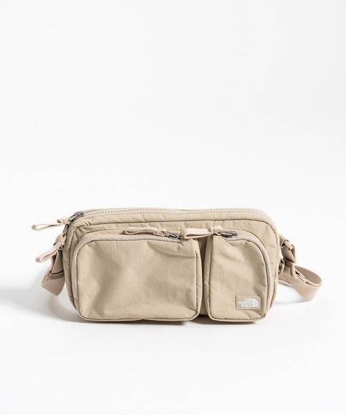 THE NORTH FACE(ザノースフェイス)の「THE NORTH FACE URBAN 2POCKET CROSS BAG 2ポケットクロスバッグ(ショルダーバッグ・メンズ・ライトベージュ/ブラック・FREE)」の17枚目の写真