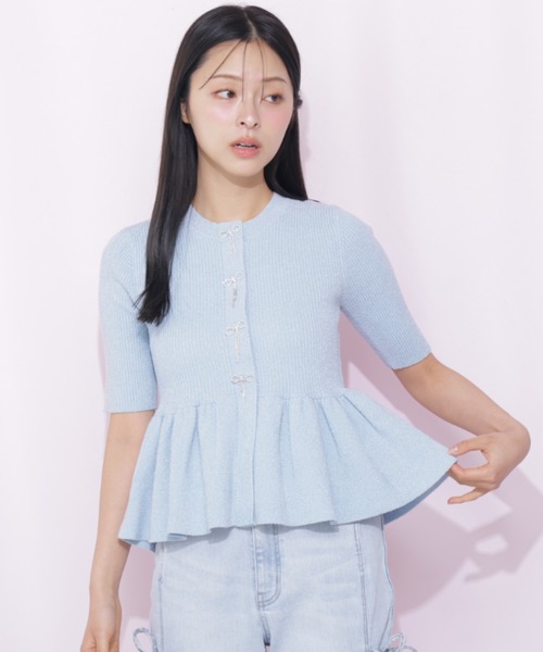 JILL by JILL STUART（ジルバイジルスチュアート）の「ラメモールペプラムニット半袖（ニット/セーター・レディース・ピンク/グレー/ブルー/ホワイト・FREE）」の5枚目の写真