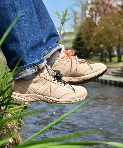 adidas(アディダス)の「【BILLY'S EXCLUSIVE】ADIZERO ADIOS OG KJ3196(スニーカー・メンズ・ベージュ・30.0cm/29.0cm/23.5cm/23.0cm/22.5cm/22.0cm/28.5cm/28.0cm/27.5cm/27.0cm/26.5cm/26.0cm/25.5cm/25.0cm/24.5cm/24.0cm)」の13枚目の写真