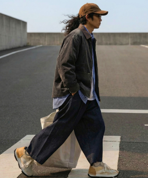 ARTISTWEAR（アーティストウェア）の「[2COLORS] ツートンカラーコーデュロイワークジャケット（デニムジャケット・レディース・ネイビー/ブラウン・MEDIUM/LARGE/X-LARGE）」の4枚目の写真