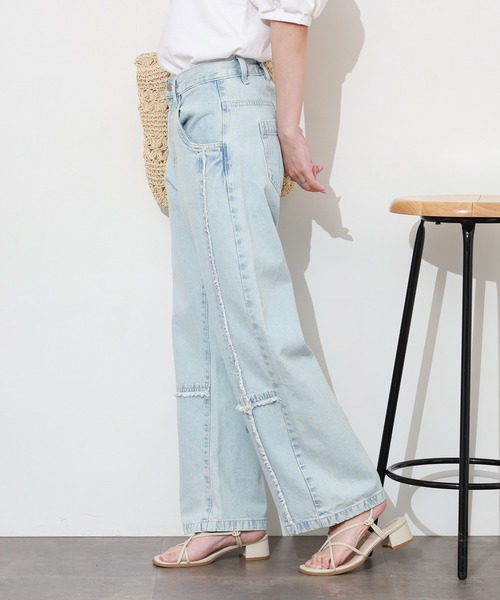 atONE（アットワン）の「クロスフリンジワイドデニムパンツ（デニムパンツ・レディース・ネイビー/ブルー系その他5/サックスブルー・M/L/3L/4L/LL）」の12枚目の写真