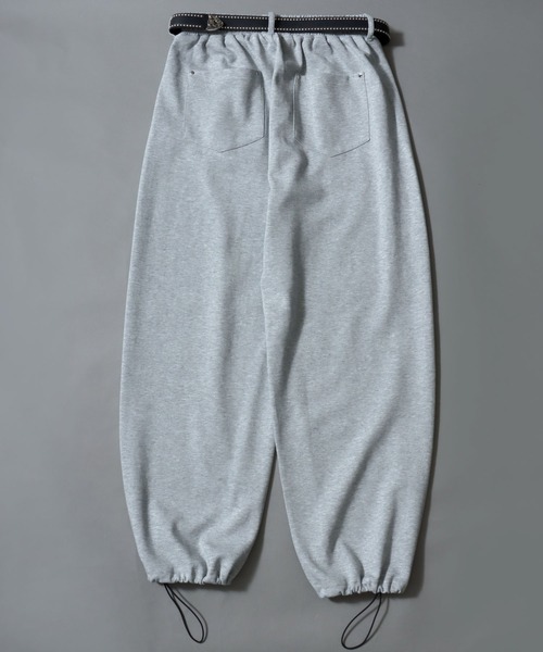 SITRY（シトリー）の「Ponte Knit Wide Silhouette Sweat Pants With Belt ＆ Wallet Chain/ポンチ ベルト付き ウォレットチェーン付き ドローコード ワイドスウェットパンツ（スウェットパンツ・メンズ・グレー/ワイン/ブラック/ブラウン・L/M/LL）」の9枚目の写真