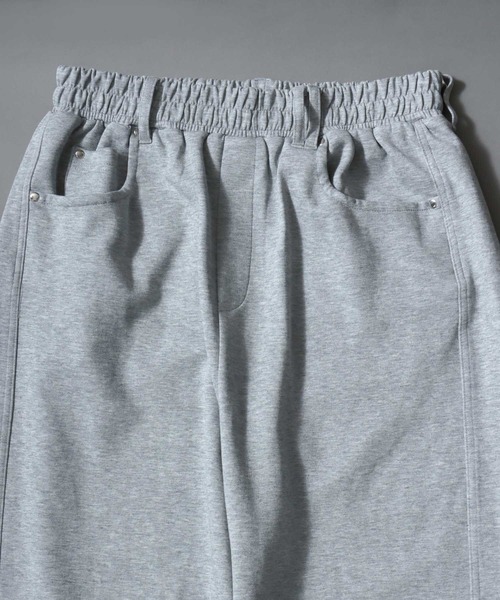 SITRY（シトリー）の「Ponte Knit Wide Silhouette Sweat Pants With Belt ＆ Wallet Chain/ポンチ ベルト付き ウォレットチェーン付き ドローコード ワイドスウェットパンツ（スウェットパンツ・メンズ・グレー/ワイン/ブラック/ブラウン・L/M/LL）」の17枚目の写真