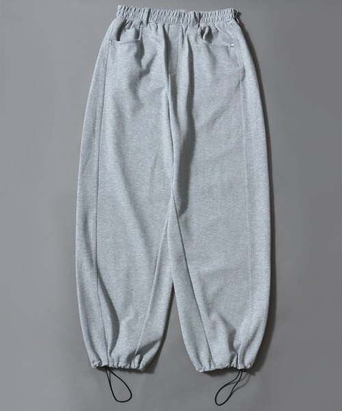 SITRY（シトリー）の「Ponte Knit Wide Silhouette Sweat Pants With Belt ＆ Wallet Chain/ポンチ ベルト付き ウォレットチェーン付き ドローコード ワイドスウェットパンツ（スウェットパンツ・メンズ・グレー/ワイン/ブラック/ブラウン・L/M/LL）」の13枚目の写真