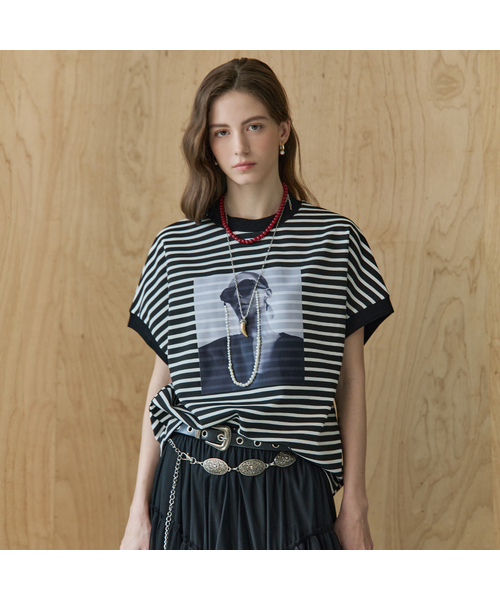 MAXZA(マージャコレクション)の「パール飾りモノトーンプリントストライプ半袖Tシャツ(Tシャツ/カットソー・レディース・ホワイト/ブラック・FREE)」の2枚目の写真