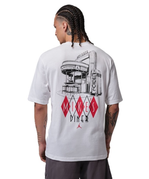 JORDAN BRAND(ジョーダンブランド)の「ジョーダン ジョーダン NC ダイナー GFX S/S クルー(Tシャツ/カットソー・メンズ・ホワイト×ブラック・SS/S/M/L/XL/2XL/3XL)」の2枚目の写真