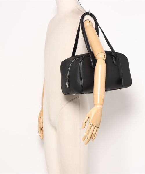 NiiNa(ニーナ)の「【 NiiNa / ニーナ 】高品質牛革ボストンシルエットトートバッグ(トートバッグ・レディース・ダークブラウン/ブラック・FREE)」の5枚目の写真