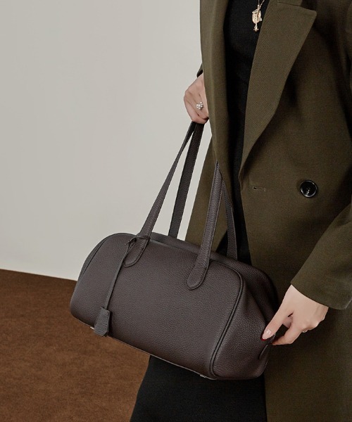 NiiNa(ニーナ)の「【 NiiNa / ニーナ 】高品質牛革ボストンシルエットトートバッグ(トートバッグ・レディース・ダークブラウン/ブラック・FREE)」の10枚目の写真
