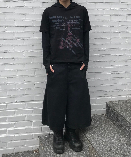 KICHUL(キチョル)の「Double Waist Bermuda Cotton Pants (Black)(その他パンツ・レディース・その他・LARGE/MEDIUM/SMALL)」の1枚目の写真