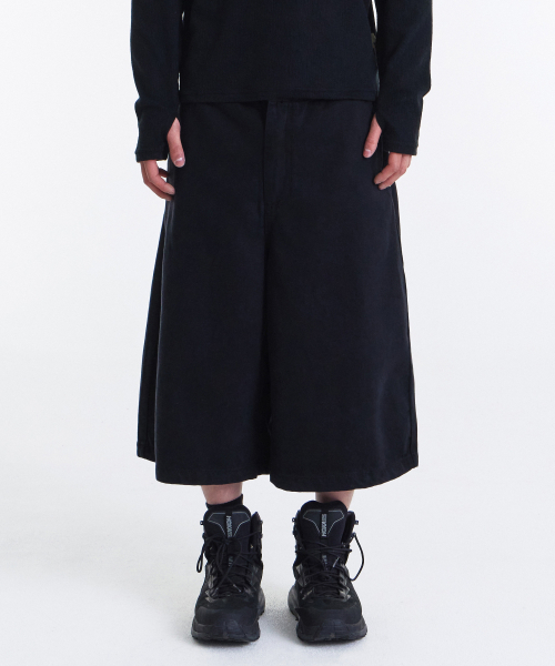 KICHUL(キチョル)の「Double Waist Bermuda Cotton Pants (Black)(その他パンツ・レディース・その他・LARGE/MEDIUM/SMALL)」の5枚目の写真