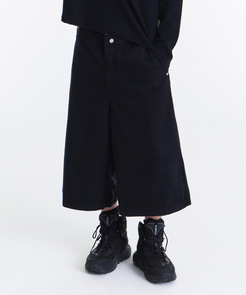 KICHUL(キチョル)の「Double Waist Bermuda Cotton Pants (Black)(その他パンツ・レディース・その他・LARGE/MEDIUM/SMALL)」の7枚目の写真