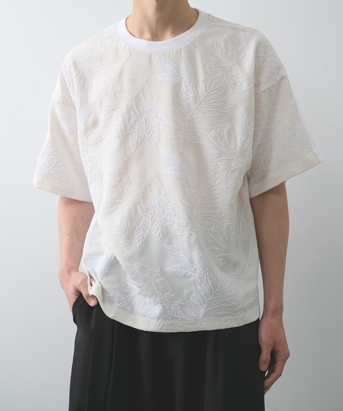 UJOH(ウジョー)の「【UJOH HOMME】Combi BOX PO(Tシャツ/カットソー・メンズ・ブラック/クリーム・4/5)」の1枚目の写真