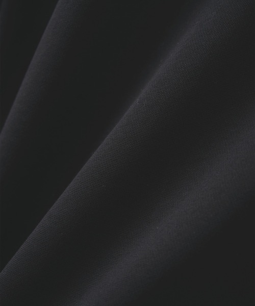 UJOH(ウジョー)の「【UJOH HOMME】Combi BOX PO(Tシャツ/カットソー・メンズ・ブラック/クリーム・4/5)」の6枚目の写真