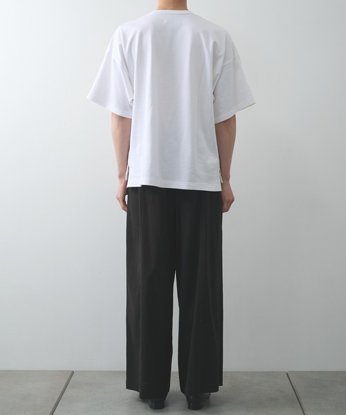 UJOH(ウジョー)の「【UJOH HOMME】Combi BOX PO(Tシャツ/カットソー・メンズ・ブラック/クリーム・4/5)」の11枚目の写真
