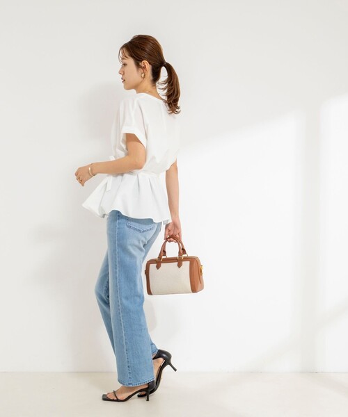 NOLLEY’S（ノーリーズ）の「【追加】ウォッシャブルウエストタックサッカーブラウス（シャツ/ブラウス・レディース・オフホワイト/ブラック/サックスブルー・38）」の5枚目の写真