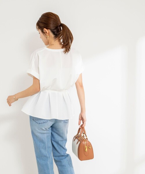 NOLLEY’S（ノーリーズ）の「【追加】ウォッシャブルウエストタックサッカーブラウス（シャツ/ブラウス・レディース・オフホワイト/ブラック/サックスブルー・38）」の9枚目の写真