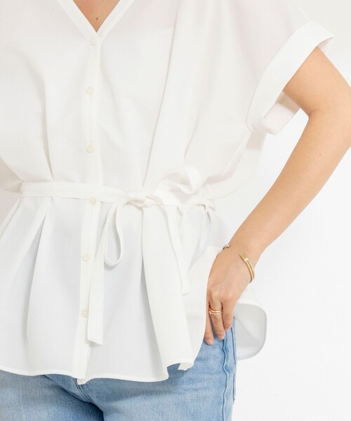 NOLLEY’S（ノーリーズ）の「【追加】ウォッシャブルウエストタックサッカーブラウス（シャツ/ブラウス・レディース・オフホワイト/ブラック/サックスブルー・38）」の10枚目の写真