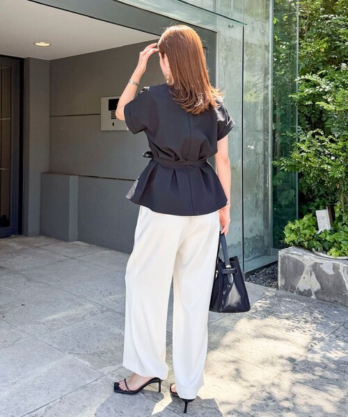 NOLLEY’S（ノーリーズ）の「【追加】ウォッシャブルウエストタックサッカーブラウス（シャツ/ブラウス・レディース・オフホワイト/ブラック/サックスブルー・38）」の13枚目の写真