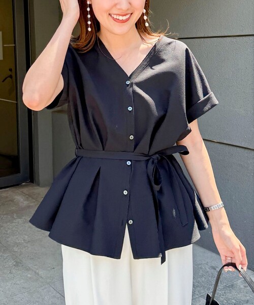 NOLLEY’S（ノーリーズ）の「【追加】ウォッシャブルウエストタックサッカーブラウス（シャツ/ブラウス・レディース・オフホワイト/ブラック/サックスブルー・38）」の15枚目の写真