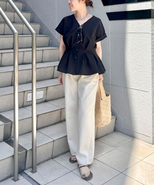 NOLLEY’S（ノーリーズ）の「【追加】ウォッシャブルウエストタックサッカーブラウス（シャツ/ブラウス・レディース・オフホワイト/ブラック/サックスブルー・38）」の18枚目の写真