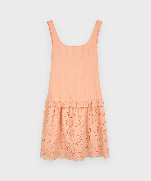 SINOON（シヌーン）の「Punching Lace One-Piece (Apricot)（ワンピース・レディース・ライトピンク・MEDIUM/SMALL）」の4枚目の写真