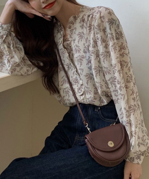 Flugge(フラッジー)の「アンティークフラワーフリルブラウス(シャツ/ブラウス・レディース・ブルー/アイボリー・LARGE/MEDIUM)」の8枚目の写真