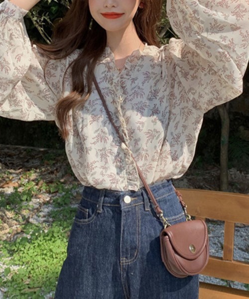 Flugge(フラッジー)の「アンティークフラワーフリルブラウス(シャツ/ブラウス・レディース・ブルー/アイボリー・LARGE/MEDIUM)」の6枚目の写真