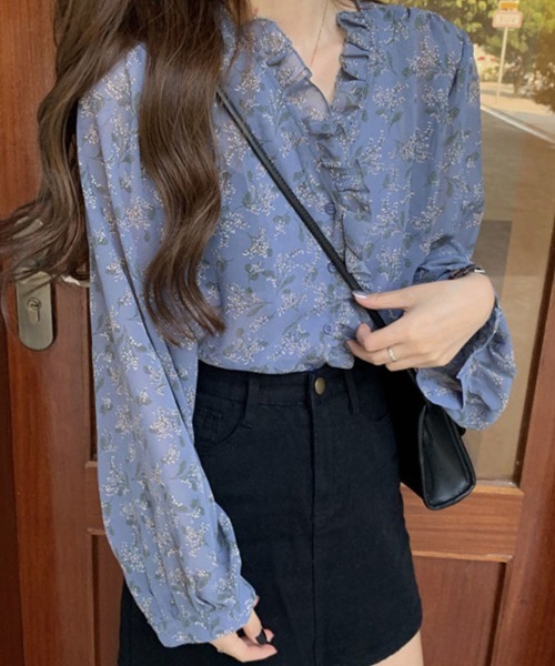 Flugge(フラッジー)の「アンティークフラワーフリルブラウス(シャツ/ブラウス・レディース・ブルー/アイボリー・LARGE/MEDIUM)」の5枚目の写真
