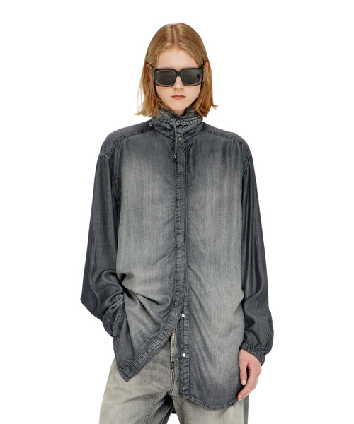 DIESEL(ディーゼル)の「ウィメンズ デニムシャツ DE-ARVEN-S(シャツ/ブラウス・レディース・ブラック・SMALL/MEDIUM/X-SMALL)」の1枚目の写真