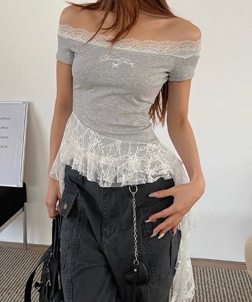 FUNdaysion(ファンデイション)の「レースオフショルトップス(Tシャツ/カットソー・レディース・グレー・M)」の6枚目の写真
