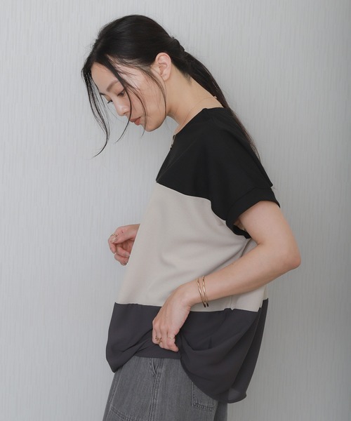 libelle more(リベル モア)の「配色デザインボーダーワイドTシャツ(Tシャツ/カットソー・レディース・イエロー/カーキ/ブラック/ライトグレー・M/L)」の5枚目の写真