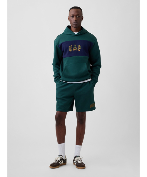GAP(ギャップ)の「リラックスフィット GAPロゴパーカー(スウェット・メンズ・グリーン/ブルー/その他/オレンジ/カモフラージュ/ブラウン/グリーン系その他・XS/S/M/L/XL)」の22枚目の写真