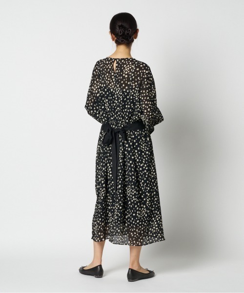 HELIOPOLE（エリオポール）の「DOT PRINT DRESS / ドット プリント ドレス（ワンピース・レディース・ブラック/オリーブ・38）」の18枚目の写真