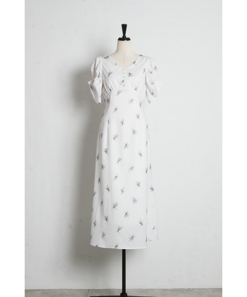 tocco closet(トッコ クローゼット)の「スズランブーケプリントタックスリーブワンピース(ワンピース・レディース・ブルー/イエロー・M)」の4枚目の写真