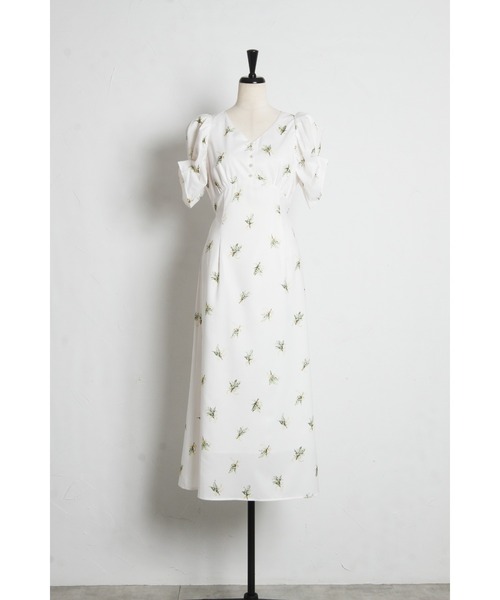 tocco closet(トッコ クローゼット)の「スズランブーケプリントタックスリーブワンピース(ワンピース・レディース・ブルー/イエロー・M)」の5枚目の写真